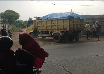 Dapat Tanah Dari Gunung, Pengurugan Lahan di Jatake Pagedangan Diduga Tak Kantongi Izin Resmi