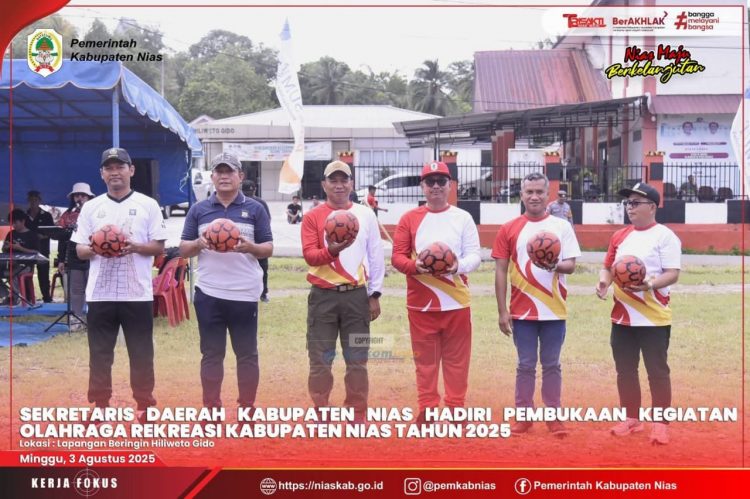SEKDA NIAS MEMBUKA SECARA RESMI KEGIATAN OLAHRAGA REKREASI KABUPATEN NIAS TAHUN 2025