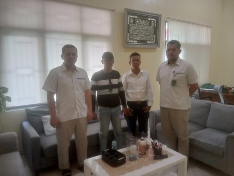 Kepala Cabang (Kabulog ) Sampaikan Bukan Beras Yang Tidak Berkualitas Emak Emak, Yang Tak Bisa Memasak