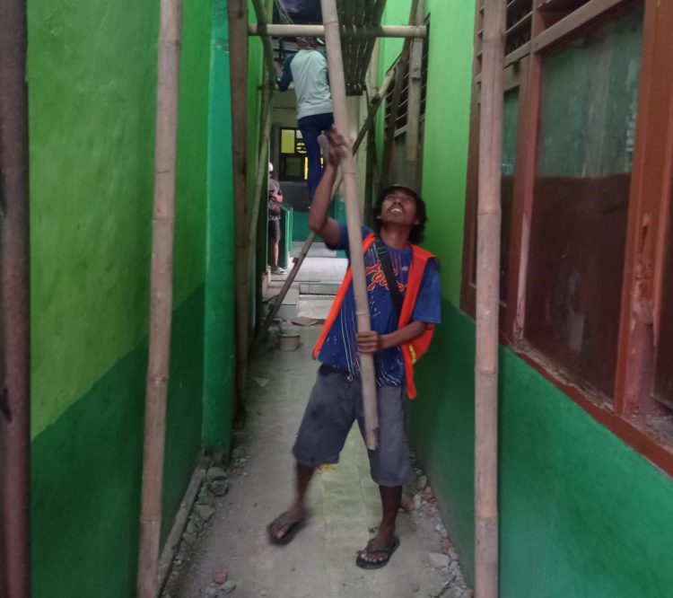 Abaikan Keselamatan Kerja, Proyek Rehabilitasi MTS Bernilai 21 Milyar Diduga Berpotensi Membahayakan Para Pelajar