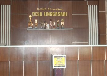 Desa Linggarsari Diduga Tinggalkan Pelayanan Saat Jam Kerja, Awak Media Soroti Kedisiplinan Perangkat Desa