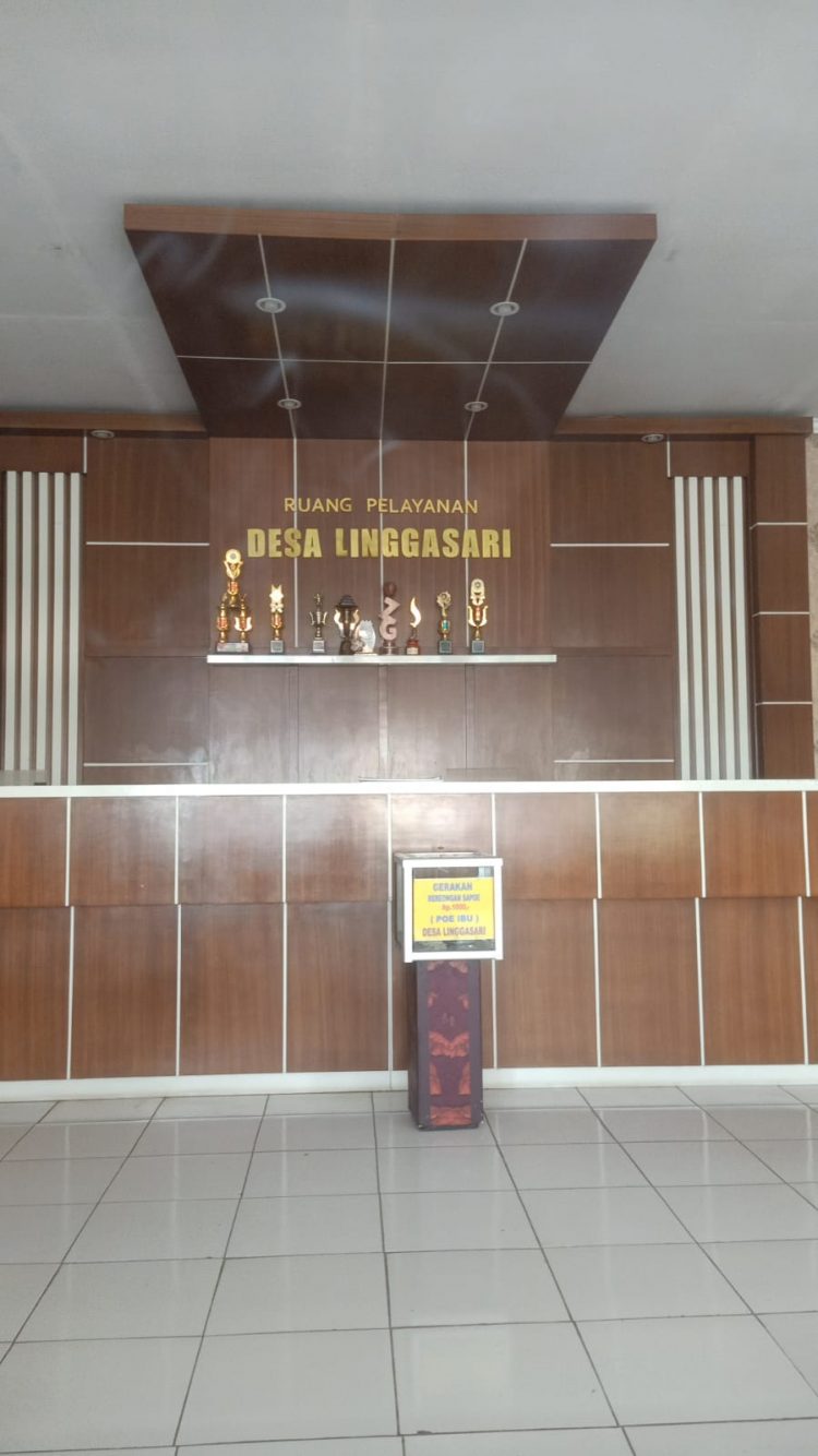 Desa Linggarsari Diduga Tinggalkan Pelayanan Saat Jam Kerja, Awak Media Soroti Kedisiplinan Perangkat Desa