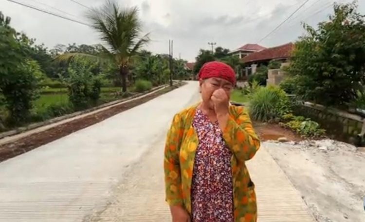 Ruas Jalan Cipinang-Cibatu Rampung: Warga Sambut Gembira Jalan Mulus Hotmix Beton