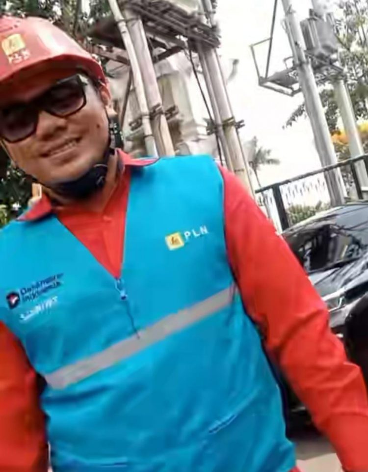 PLN Purwakarta Turun Tangan Tindaklanjuti Temuan Pipa yang Menghalangi Saluran GOR Purnawarman