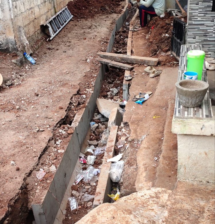 Warga Ngamuk, Proyek Pagu Kecamatan Kelapa Dua Diduga Sempat Mangkrak, U-Ditch Tak Sesuai Harapan