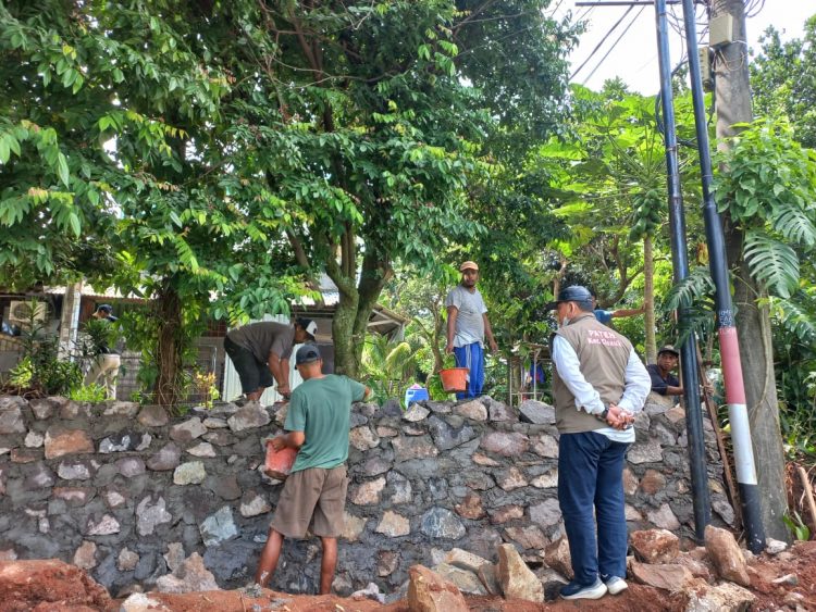 Proyek Turap di Suradita Diduga Gunakan Batu Material Bekas, LipanHam : PPTK Kecamatan Cisauk Memang Agak Lain