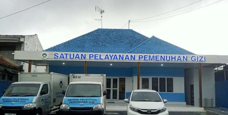 MBG Kecamatan Pondok Salam Penuhi Kebutuhan Gizi Siswa SD hingga SLTA, Orang Tua Sampaikan Apresiasi