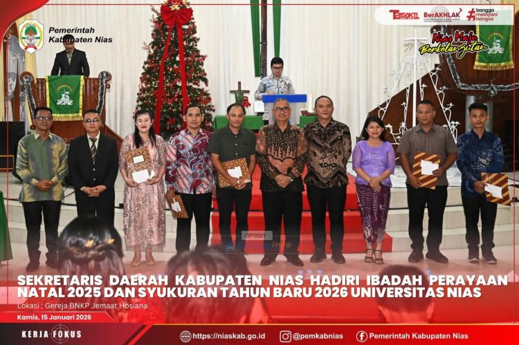 SEKDA NIAS HADIRI IBADAH PERAYAAN NATAL 2025 DAN SYUKURAN TAHUN BARU 2026 UNIVERSITAS NIAS
