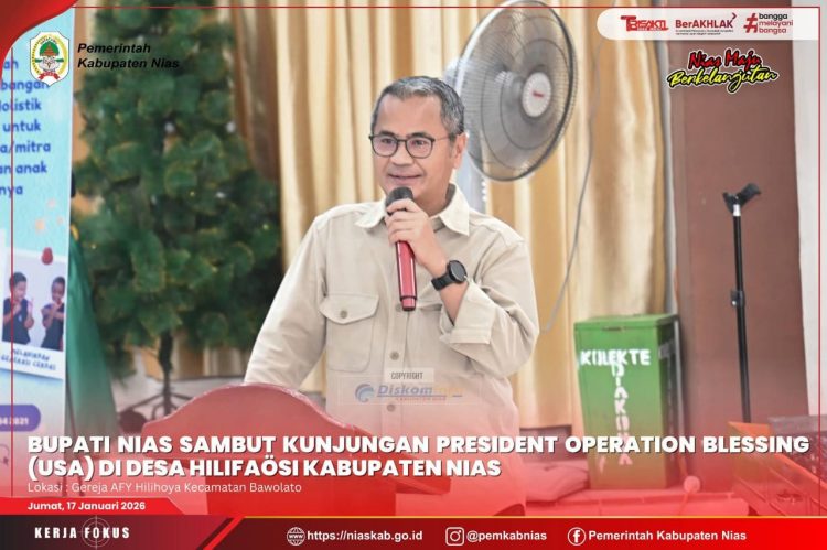 BUPATI NIAS SAMBUT KUNJUNGAN PRESIDENT OPERATION BLESSING (USA) DI DESA HILIFAOSI