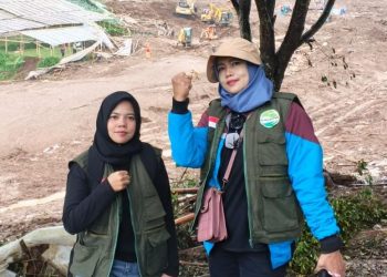 Relawan Nusantara Ranting Cikalong–Cipeundeuy Serahkan Bantuan Logistik ke Korban Banjir Bandang di Cisarua KBB
