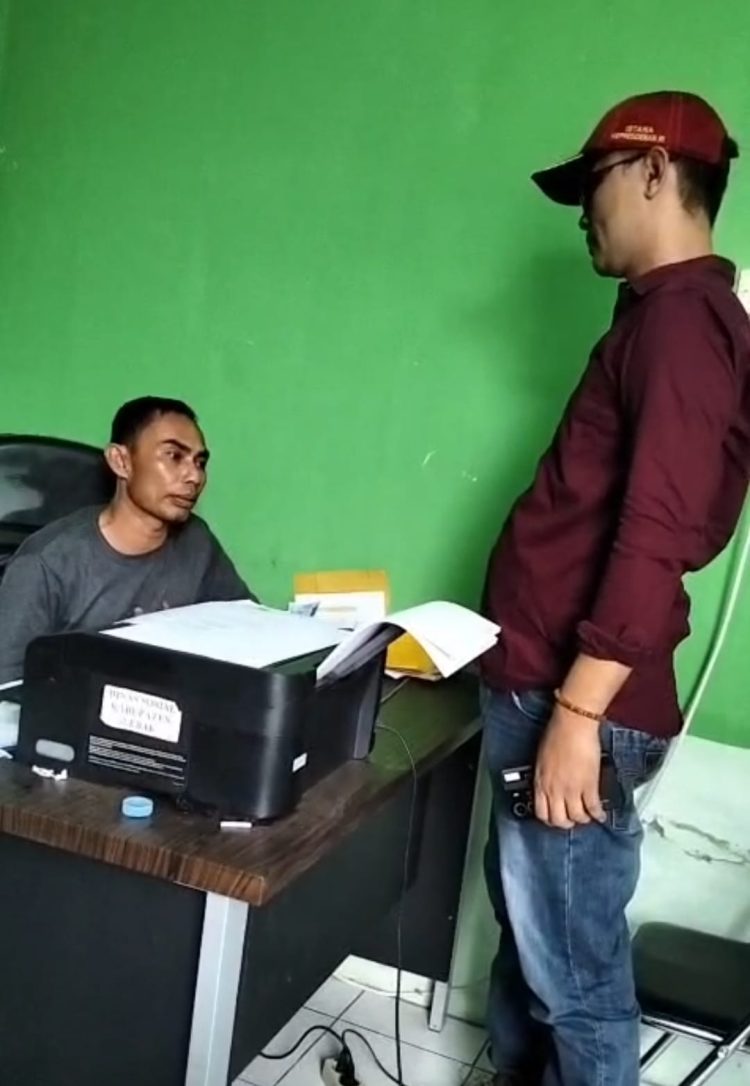 Sojago Dan Arogan Main Hakim Sendiri, Oknum Kades Didesa Rahong Kecamatan Malimping