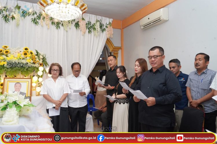 Wali Kota Gunungsitoli Pimpin Pelayatan Resmi atas Berpulangnya Wakil Ketua DPRD Kota Gunungsitoli