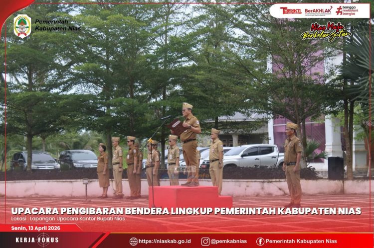 UPACARA PENGIBARAN BENDERA LINGKUP PEMERINTAH KABUPATEN NIAS DI IKUTI OLEH PARA ASN
