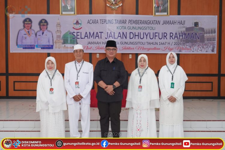 Wali Kota Gunungsitoli Lepas Calon Jamaah Haji 2026