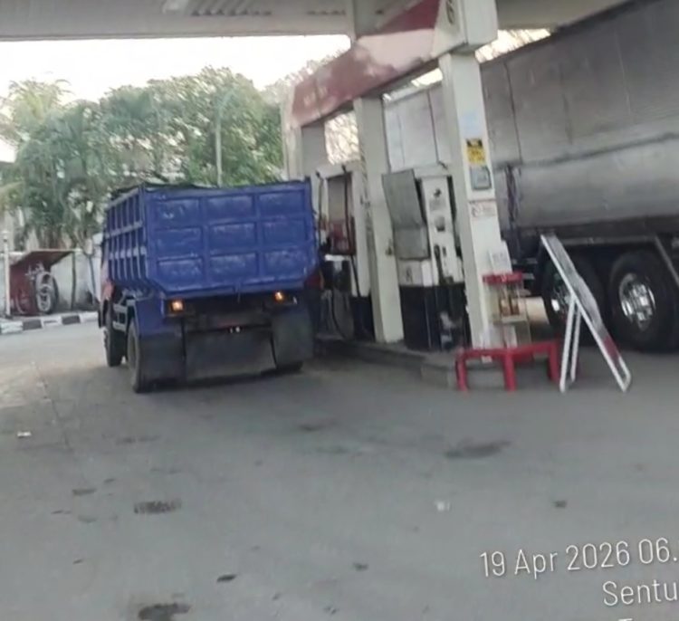 Truk Modifikasi Pengangkut BBM Bersubsidi Bolak-Balik Serang–Tangerang, Diduga Dijual ke Pengusaha Alat Berat