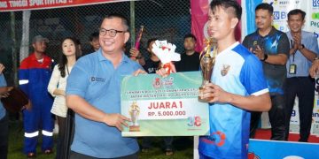 Puncak Danantara Cup 2026, Wali Kota Gunungsitoli Tutup Turnamen dan Serahkan Penghargaan