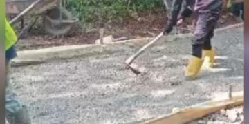 Progres Proyek Rabat Betonisasi Gang H. Ilham Desa Cikopo Mulai Direalisasikan, Warga Didin Sambut Positif