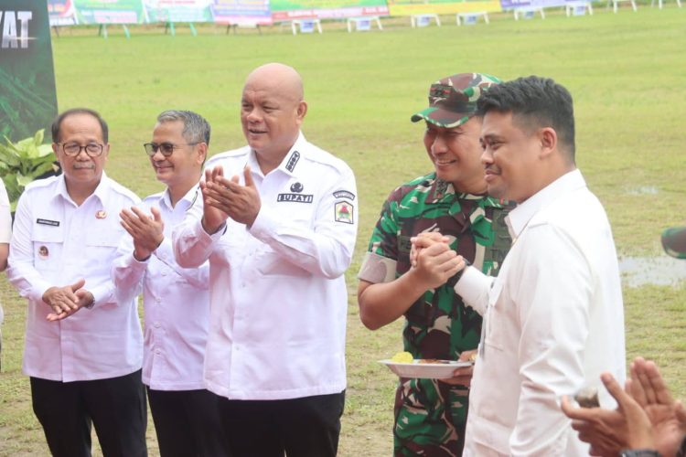 BUPATI NIAS UTARA MENGHADIRI PEMBUKAAN KARYA BAKTI SKALA BESAR TNI-AD TAHUN 2026 DI WILAYAH KODIM 0213/NIAS