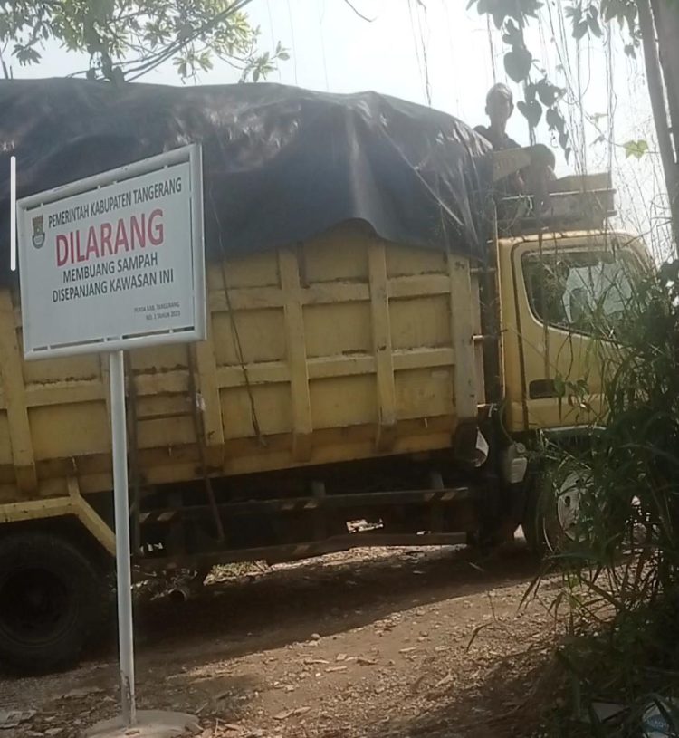 Sudah Disegel Tapi Masih Beroperasi, TPS ilegal di Pagedangan Diduga Main Kucing-Kucingan dengan Aparat
