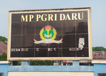 Miris !! Papan Nama SMP Daru Rusak Parah, Identitas Sekolah Nyaris Hilang