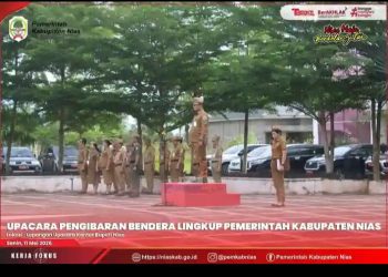 PEMKAB NIAS LAKSANAKAN UPACARA PENGIBARAN BENDERA KADIS PMPTSP SEBAGAI PEMBINA