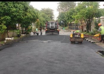 Tegas, Hotmix di Bencongan Indah Diduga Dikorupsi Penyedia Jasa, Camat Kelapa Dua Akan Segera Kroscek dan Evaluasi