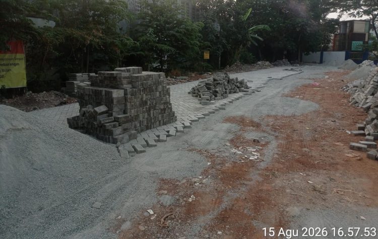 Proyek Penataan Halaman SMPN 2 Pagedangan Diduga Anggarannya Dipangkas, Aktivis Menilai Pengawas Disdik Tak Becus Kerja