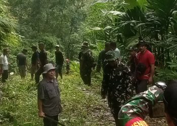Mulai TMMD 130, Dandim 0213/Nias Bersama Ketua DPRD Nias Laksanakan Gotong Royong Bersama Masyarakat