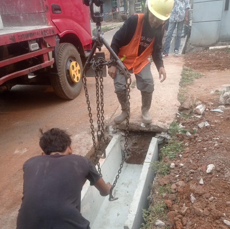 Pemasangan U-Ditch di Caringin Salurannya Tersumbat, Faktor Teknis atau Kesengajaan, LipanHam Minta Bongkar