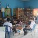 Sempat Menghindar Kepala Desa Hampalit Dipergoki oleh Tim PH Masyarakat Di Kantor Desa Hampalit